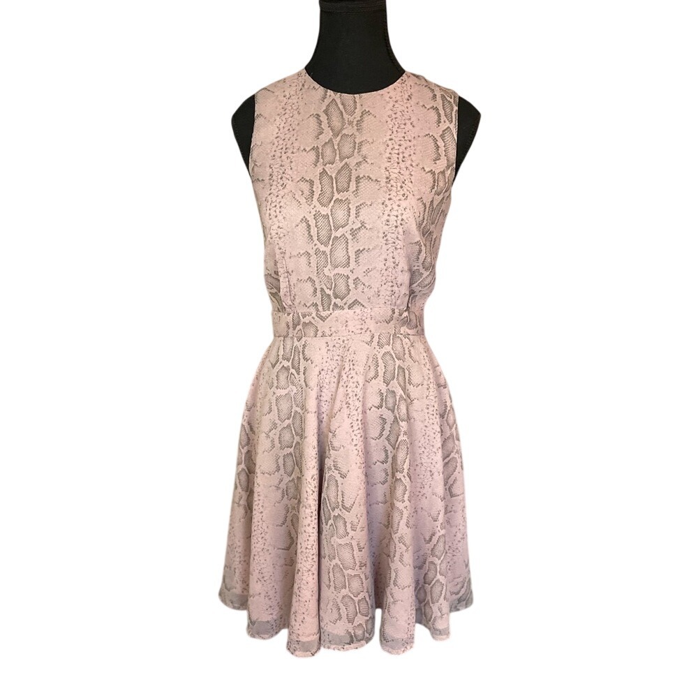 French Connection light weight Snakeskin Print Dress Pint and Gray Size 4